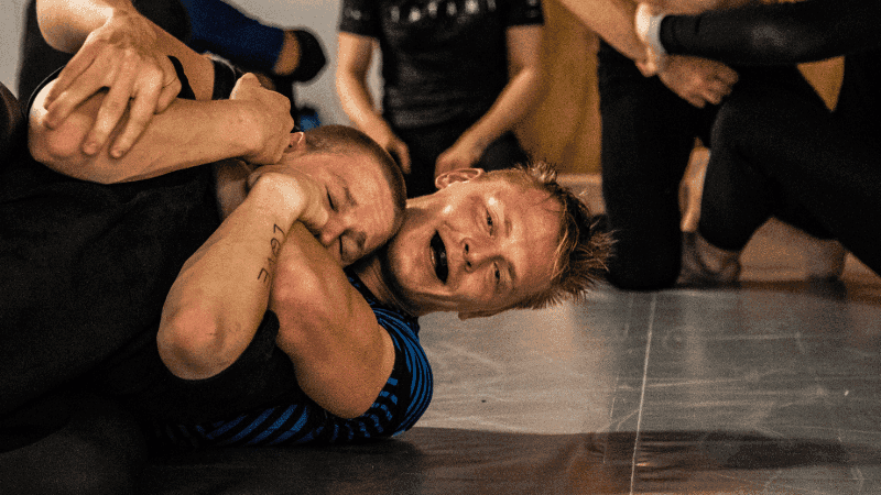 Submission wrestling (no-gi)